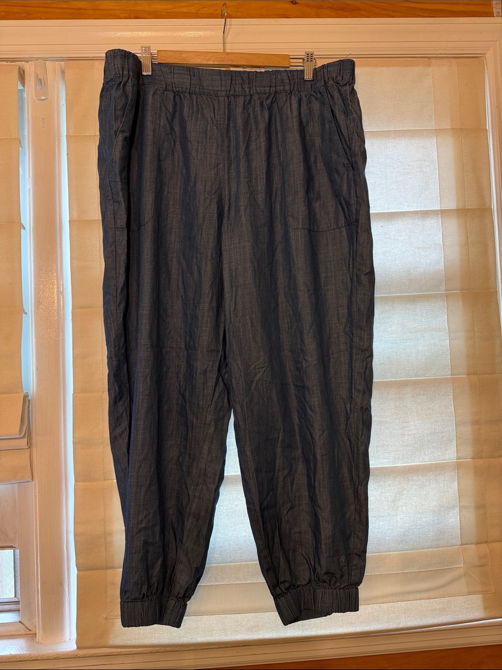 Luxe Woman’s Chambray Harem Pant